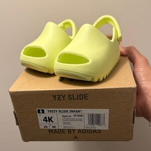 adidas Kids Yeezy Slide - Bright Yellow